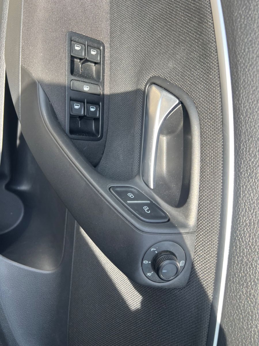Fahrzeugabbildung Volkswagen Polo V GTI DSG Sport *VOLL-LED*Tempomat*NAVI*