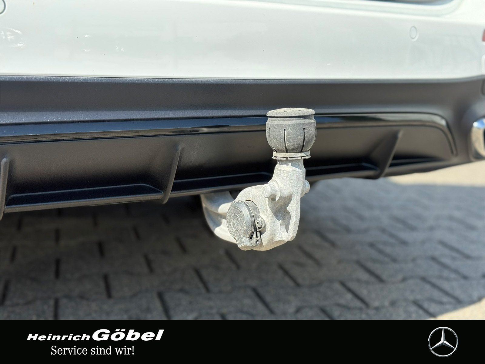 Fahrzeugabbildung Mercedes-Benz E 220 d T AMG*SITZKLI*HEAD-UP*PANO*BURMESTER*AHK