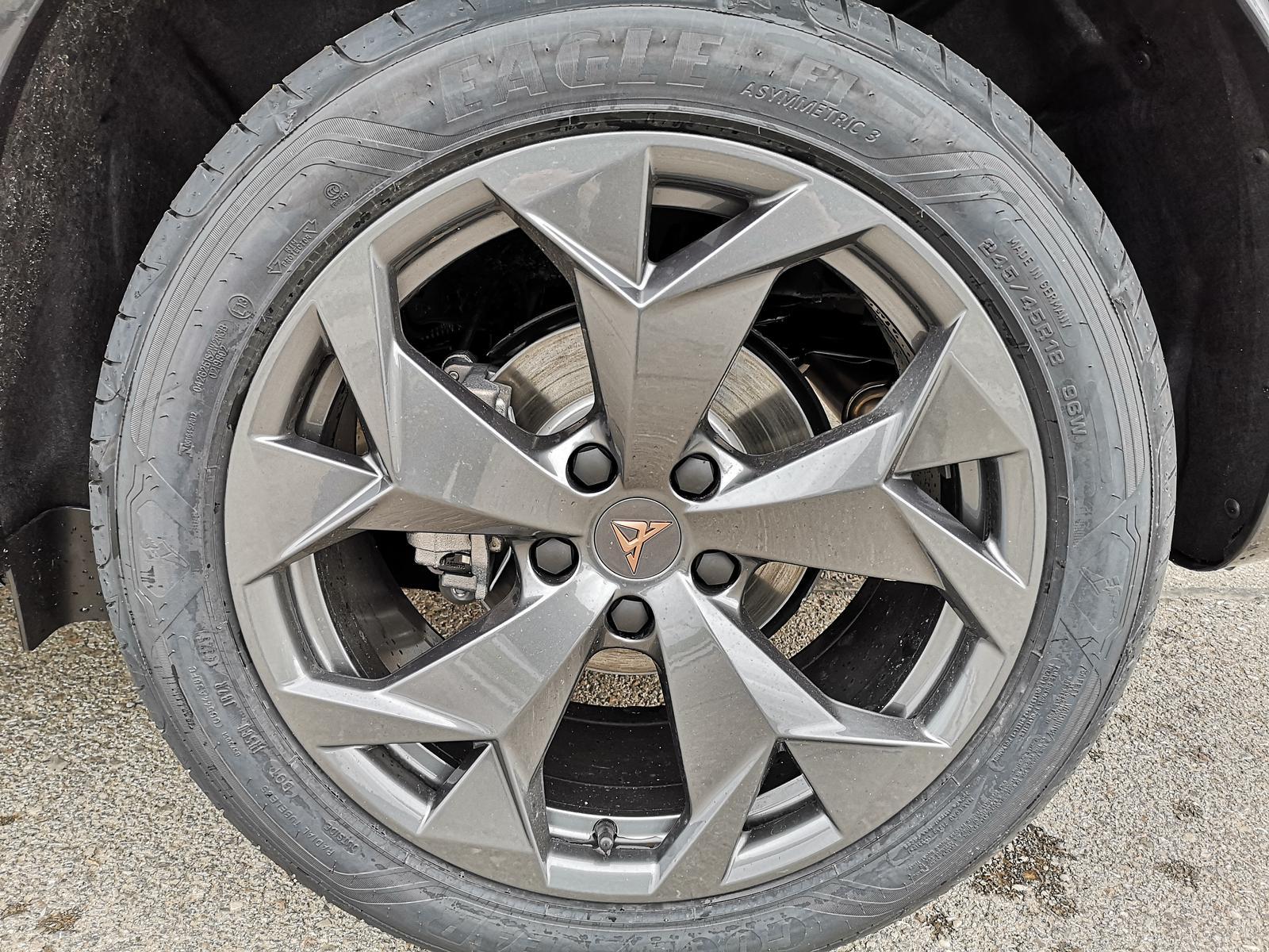 Cupra Formentor 1.5 eTSI DSG AHK ACC LED