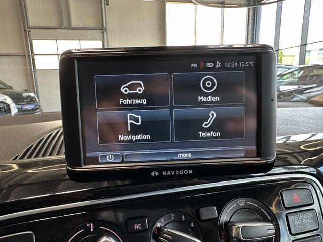MYAUTOCENTER – Gebraucht- und Jahreswagen mit Werkstattservice in Pfaffenhofen Volkswagen up! black up! *Sitzh.*Navi*Klima*TÜV0428*
