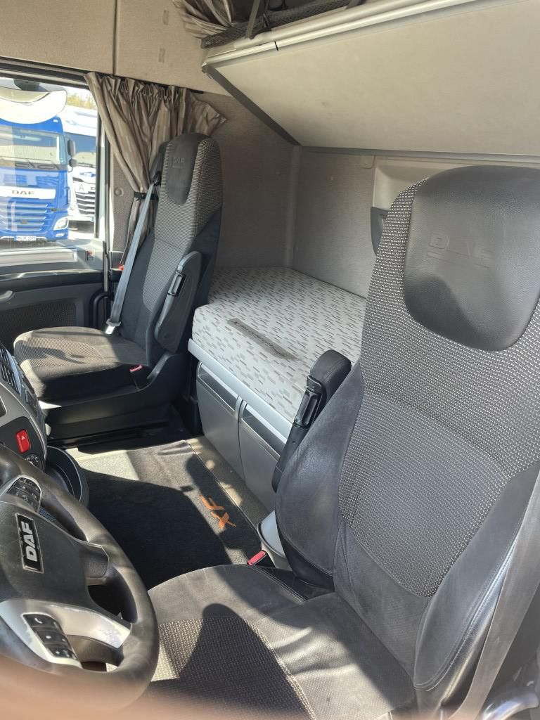 Fahrzeugabbildung DAF FT XF 460 SC, ADR, Kompressor, Kipp-/Schubboden