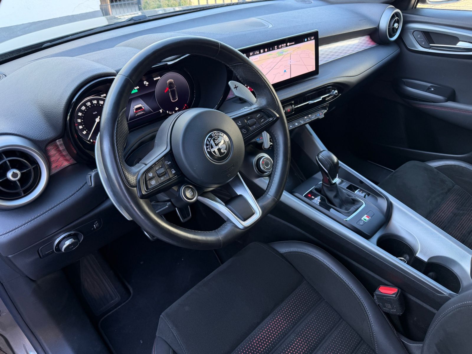 Fahrzeugabbildung Alfa Romeo Tonale Edizione Speciale/DNA/ACC/APPLE-CAR