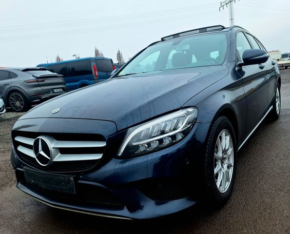 Mercedes-Benz C 180*DCT*Navi*LED*Panorama*SHZ*PDC+Cam