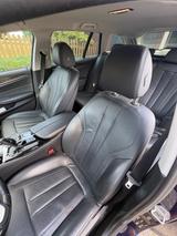 BMW 530i xDrive Touring A - - blaue BMW 530