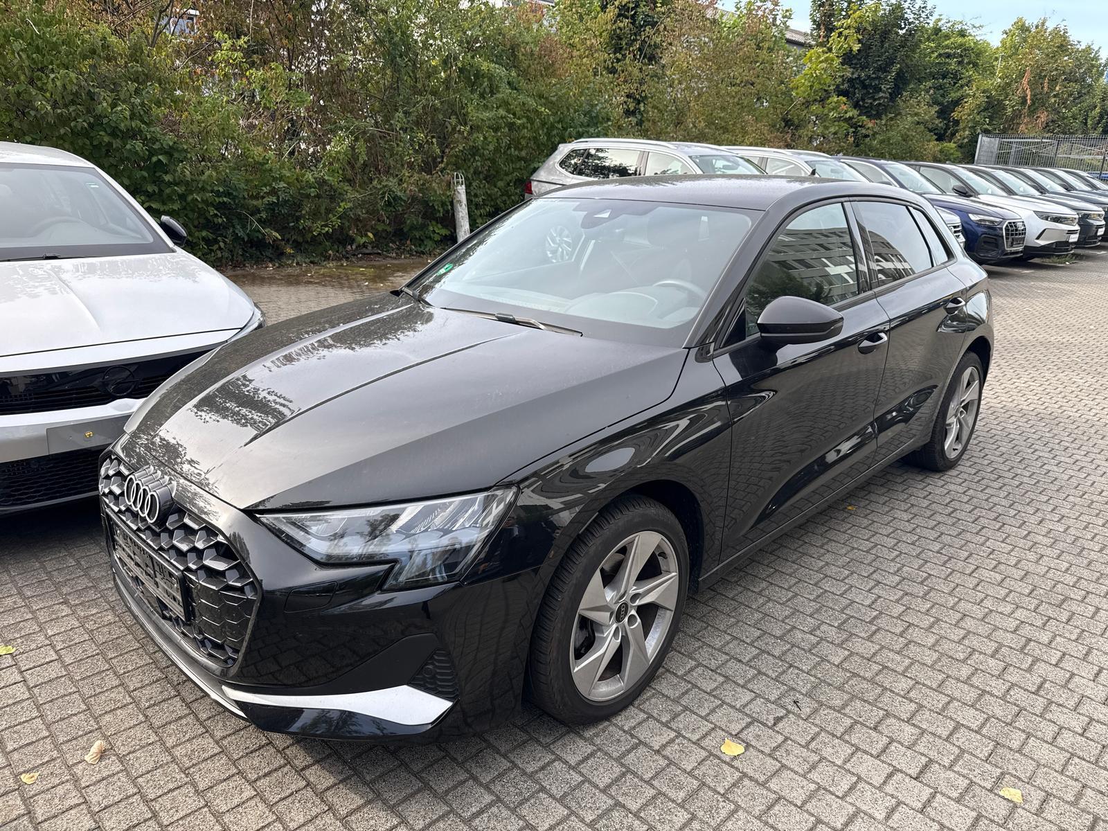 Audi A3 30 TFSI Advanced S tronic Navi+LED+SHZ+DSP+DA