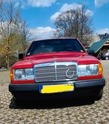 Mercedes-Benz 300 E - Mercedes-Benz 300 aus 1987: 300e