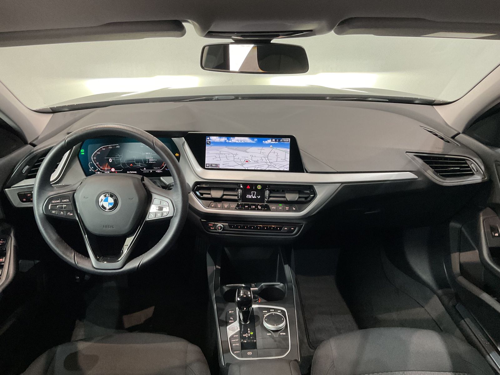 Fahrzeugabbildung BMW 118i Advantage Automatik Tempomat Shz