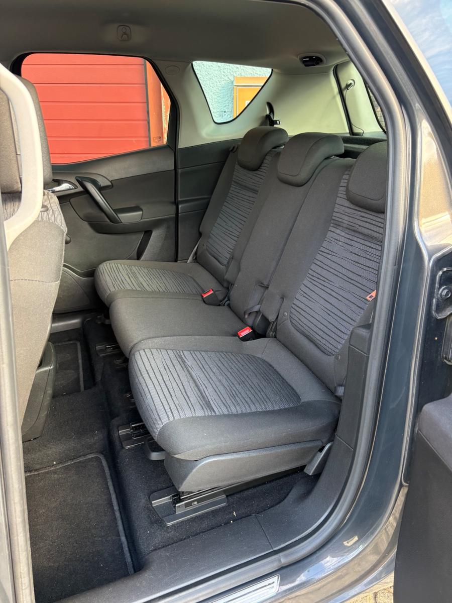 Opel Meriva 2015 — photo 11