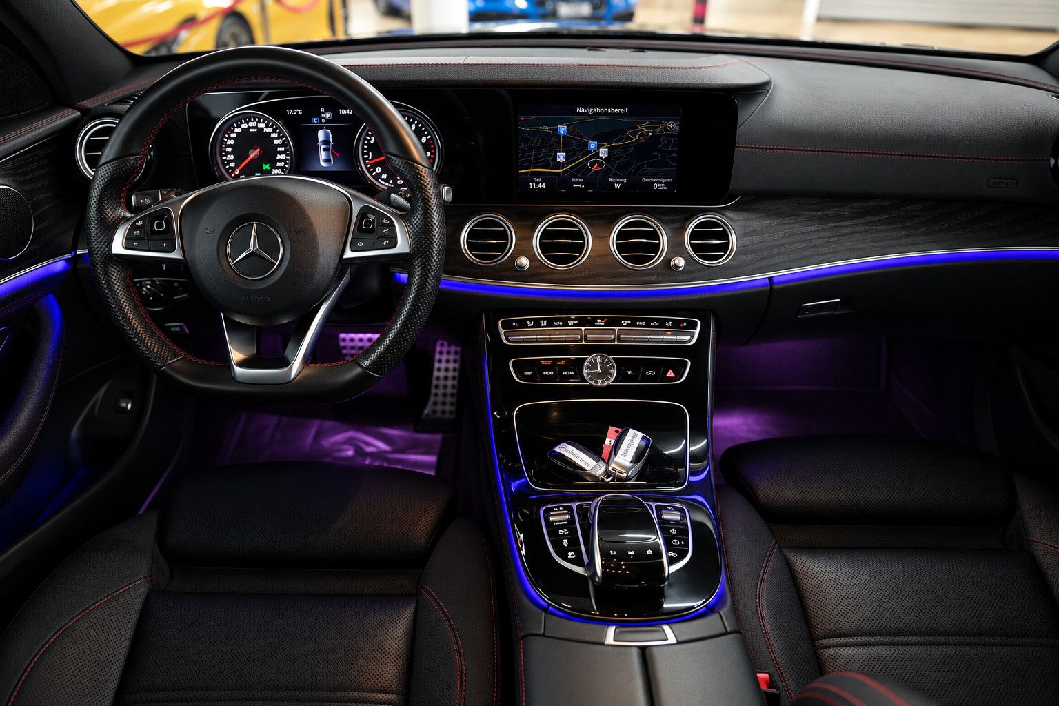 Fahrzeugabbildung Mercedes-Benz E 43 AMG E 43 AMG 4Matic *Ambiente*MultibeamLED*