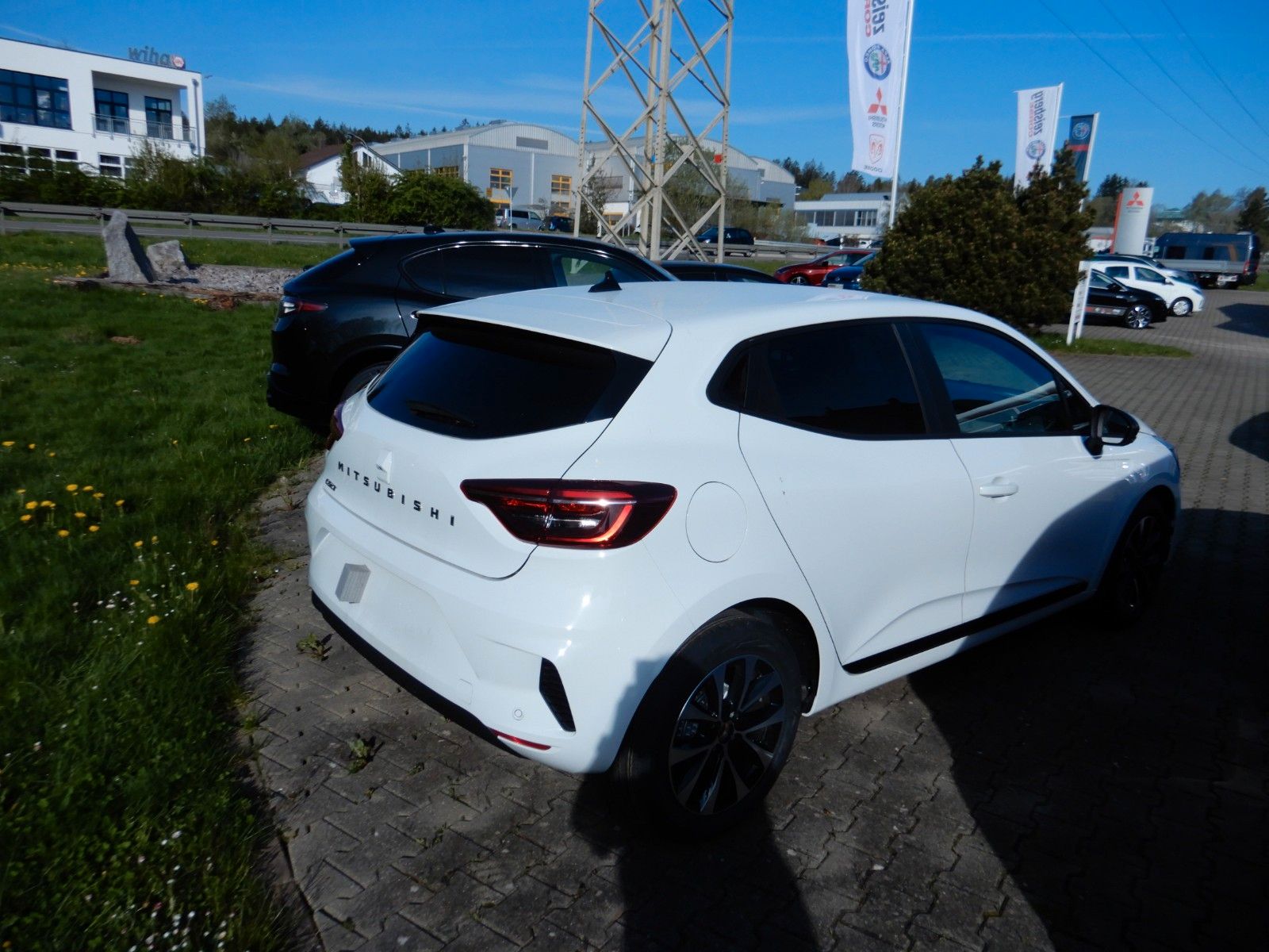 Fahrzeugabbildung Mitsubishi Colt MY25 1.0  Turbo Benziner Plus LED Sitzhzg