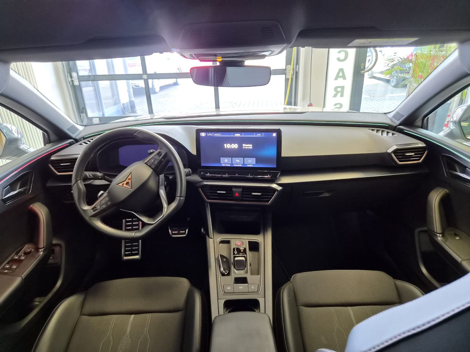 Fahrzeugabbildung CUPRA Leon VZ e-Hybrid / GEPFLEGT / NAVI / KAMERA