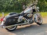 Harley-Davidson FL2 Road King Classic  - HARLEY-DAVIDSON 2010 ROAD KING