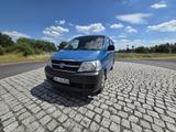 Toyota Hiace Bus mit Anhängerkupplung - Toyota Hiace: Van