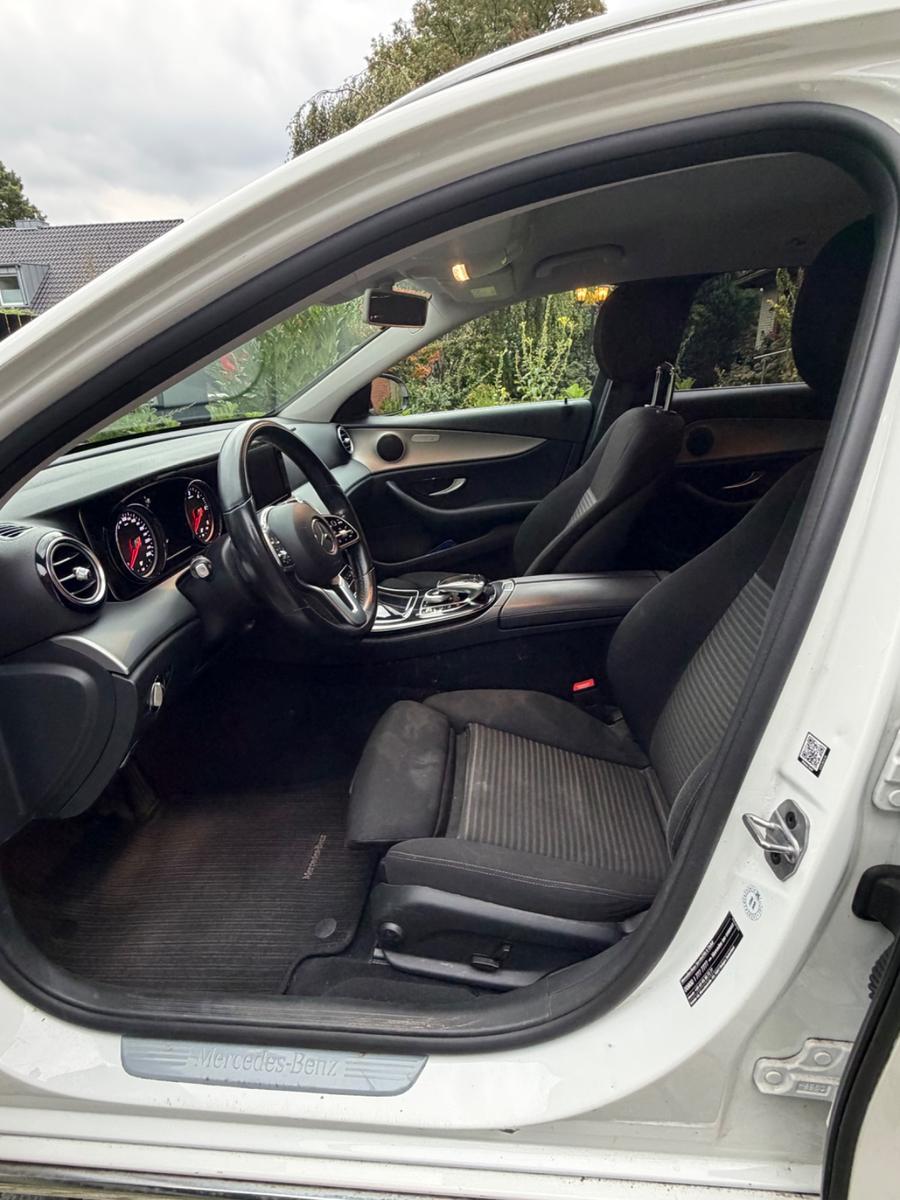 Mercedes-Benz E 220 d T Autom. Avantgarde 