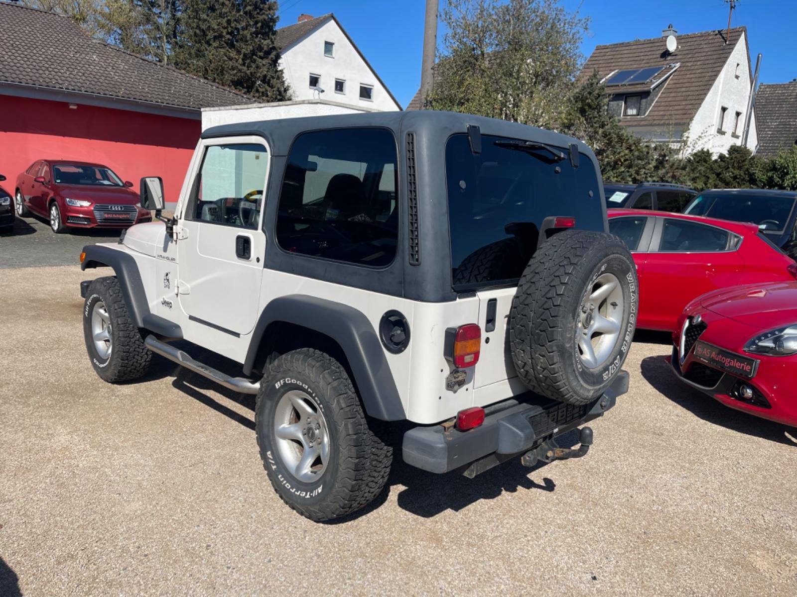 JEEP WRANGLER SPORT 2.5 | 118 ch | 4X4 | BVM | VOLANT EN CUIR