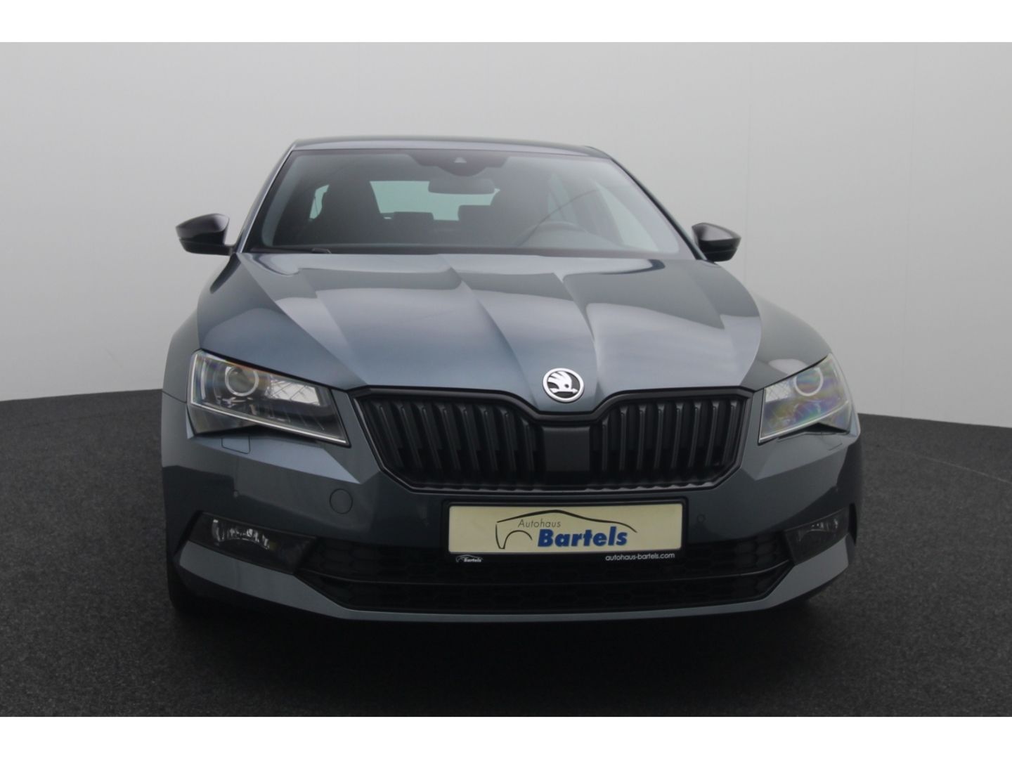 Fahrzeugabbildung SKODA Superb SportLine 4x4 Sportline Canton ACC AHK