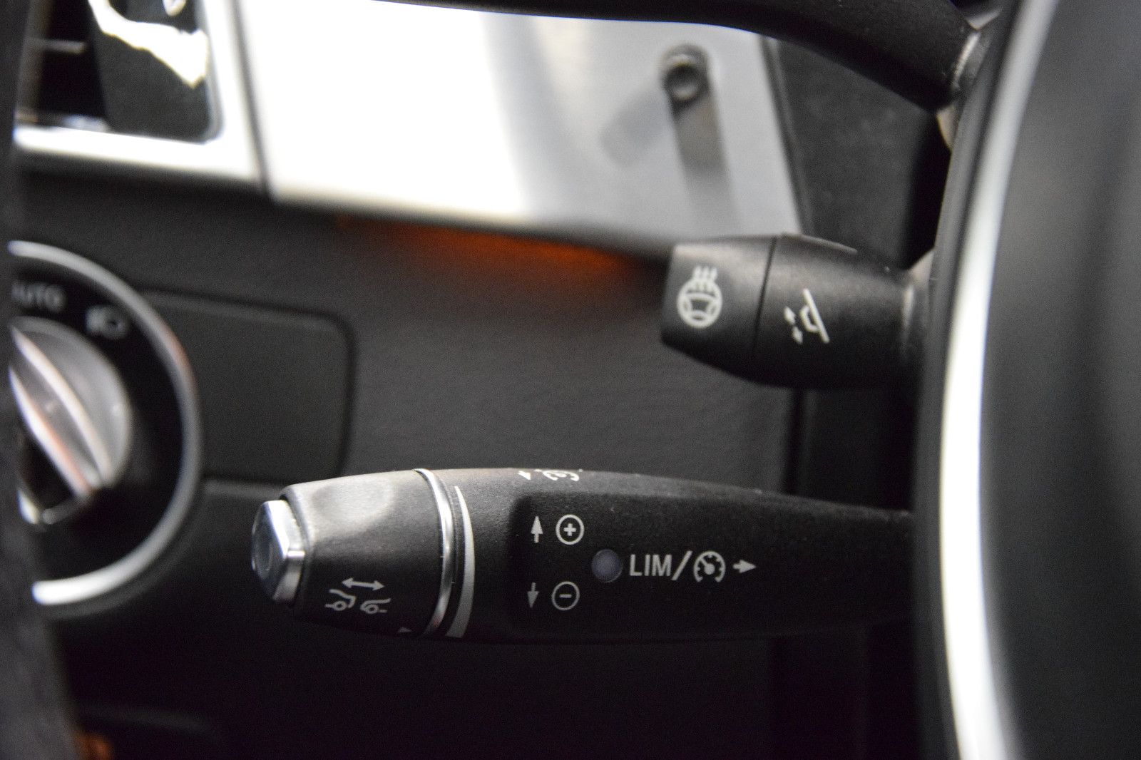 Fahrzeugabbildung Mercedes-Benz GLE 350d Coupé 4Matic AMG Line Pano HuD h/k Dist