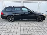 BMW 318i Touring E91, Panorama, Autom., Xenon