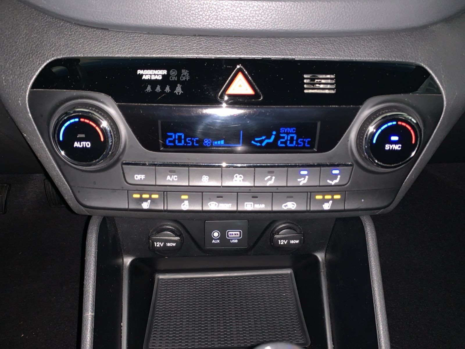 Fahrzeugabbildung Hyundai TUCSON 1.6 Passion Navi Allwetter