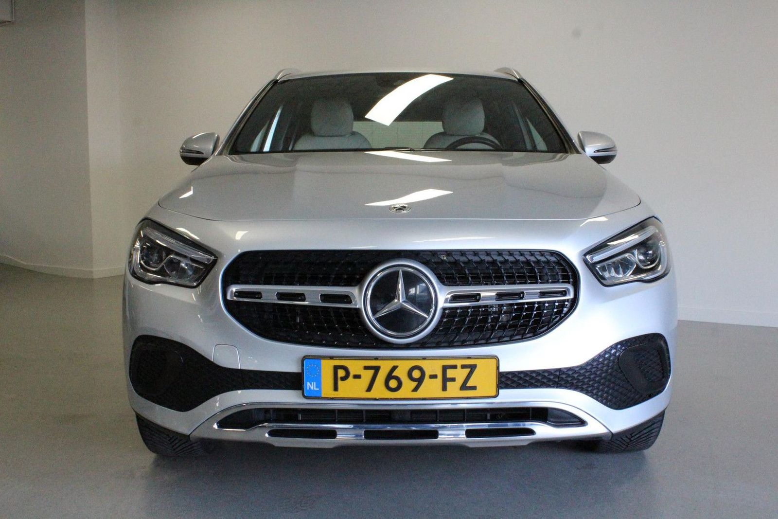 Mercedes-Benz GLA 250 e Progressive | NL-AUTO+N.A.P! | CLIMA | imagem 3