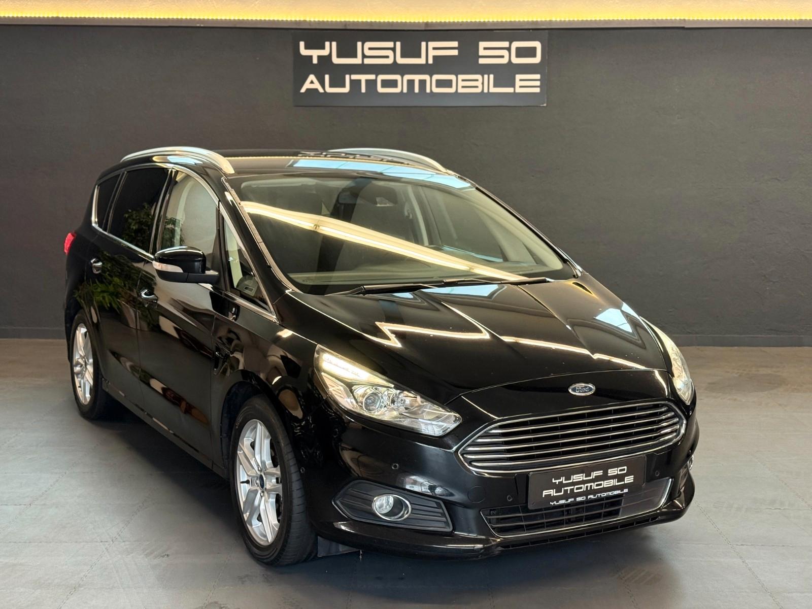 Ford S-MAX 2.0TDCi Titanium Navi/Keyless/7.Sitzer!