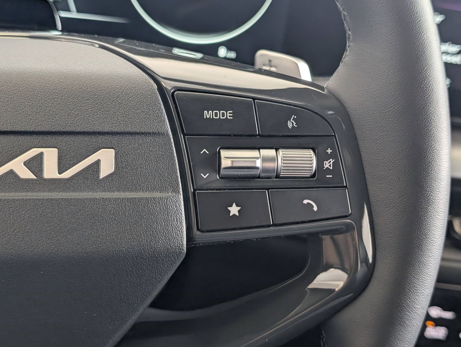 KIA XCeed 1.6 T-GDI 180 DCT Spirit Sitzpaket JBL – Bild 34