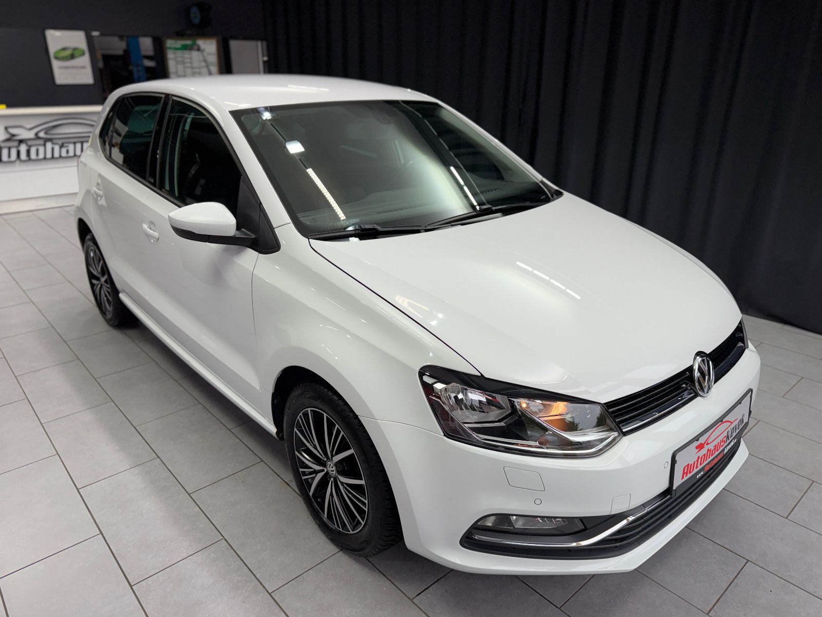 Fahrzeugabbildung Volkswagen Polo V Allstar |DSG|PDC|NAVI