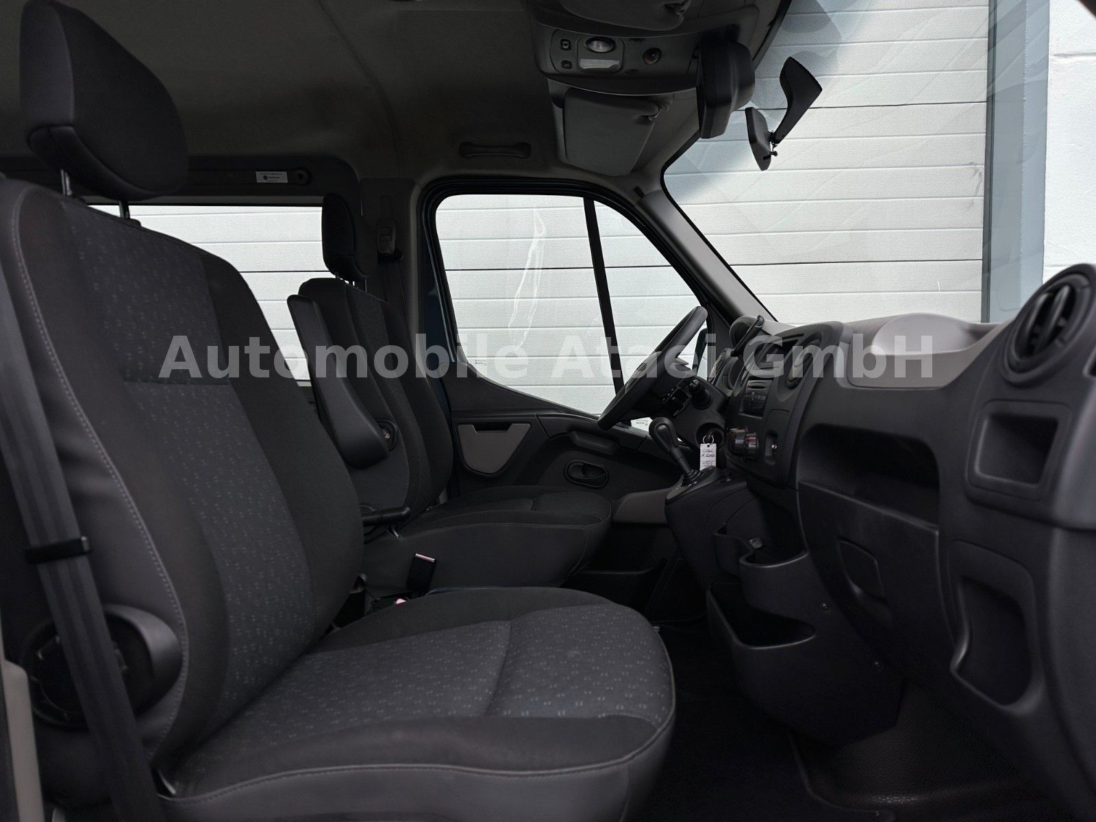 Fahrzeugabbildung Opel Movano Automatik *Selbstfahrer* Rollstuhl-Lift