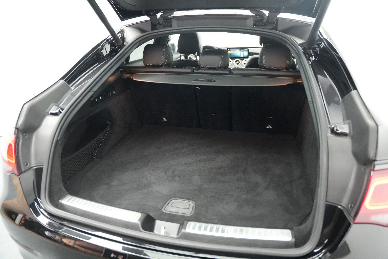 Fahrzeugabbildung Mercedes-Benz GLC 63 AMG Coupe/MBUX/Ambiente/Schiebedach/Kam/