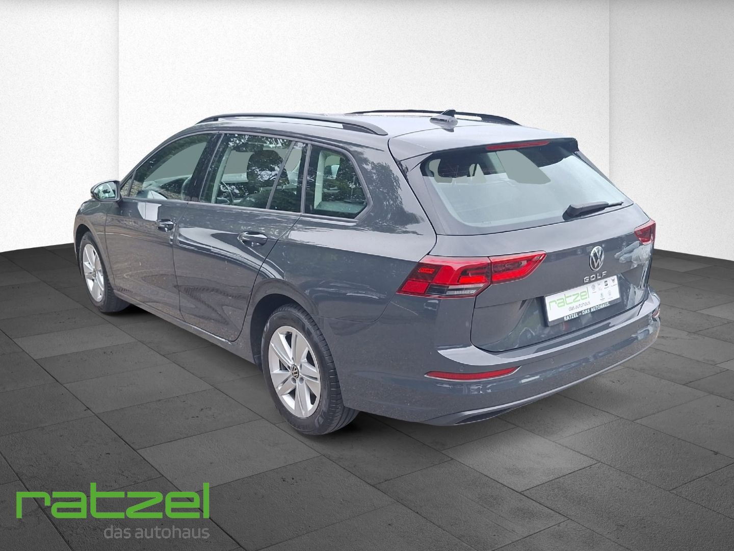 Fahrzeugabbildung Volkswagen Golf Variant VIII Life 1.0 TSI App Connect Klima