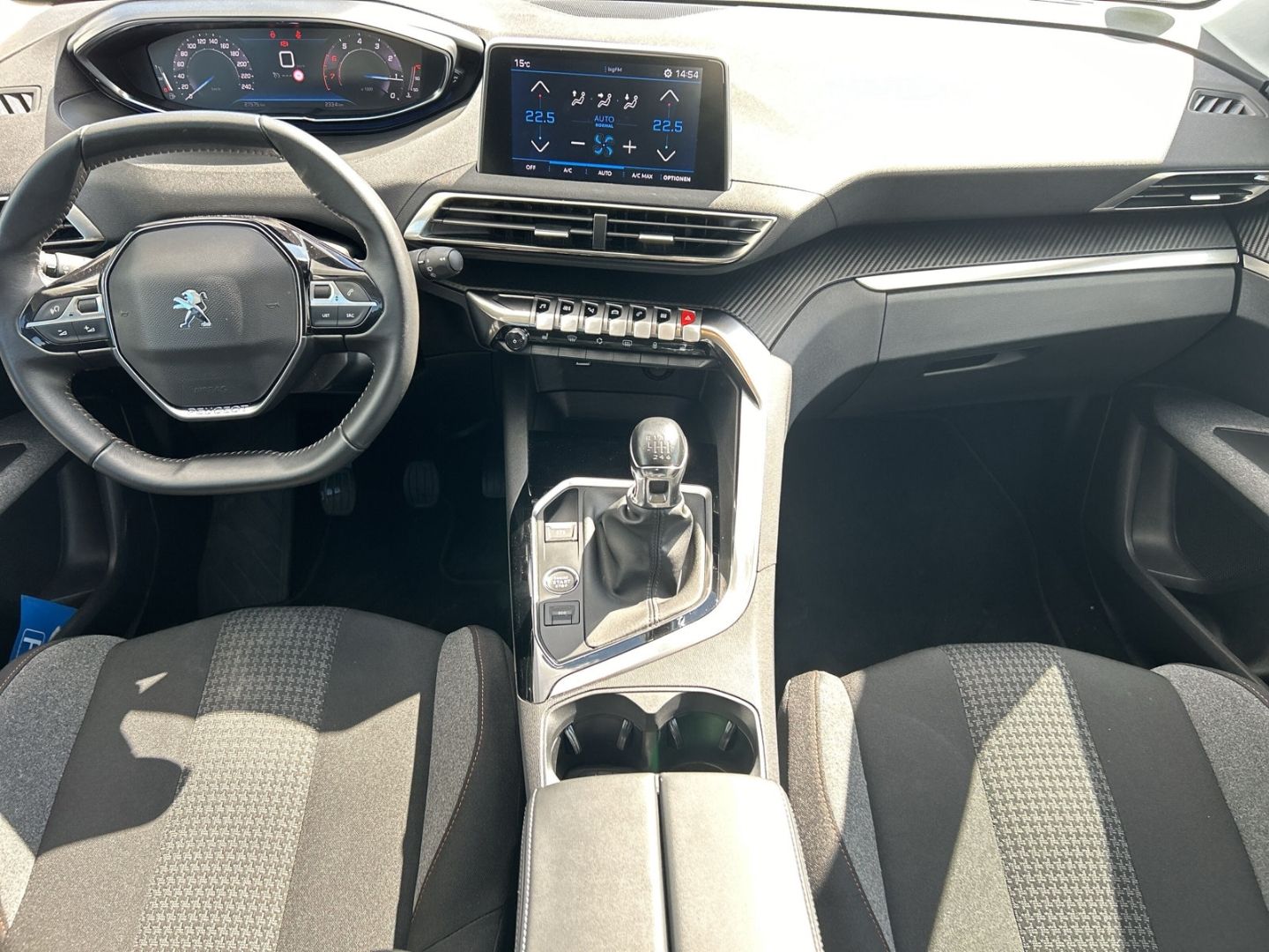 Fahrzeugabbildung Peugeot 3008 Active 1.2 PureTech 130 *Sitzheizung* *Einp