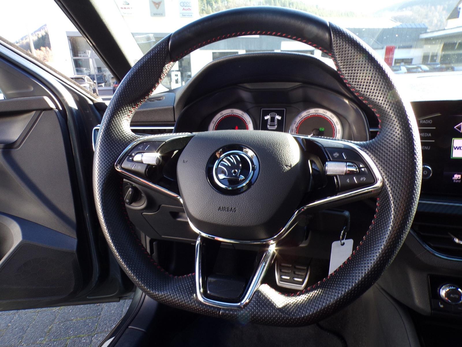 Skoda KAMIQ 1.5 TSI DSG MONTE CARLO AHK+LED'S+SITZHZG
