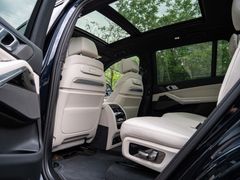 BMW X7 – 30 / 32