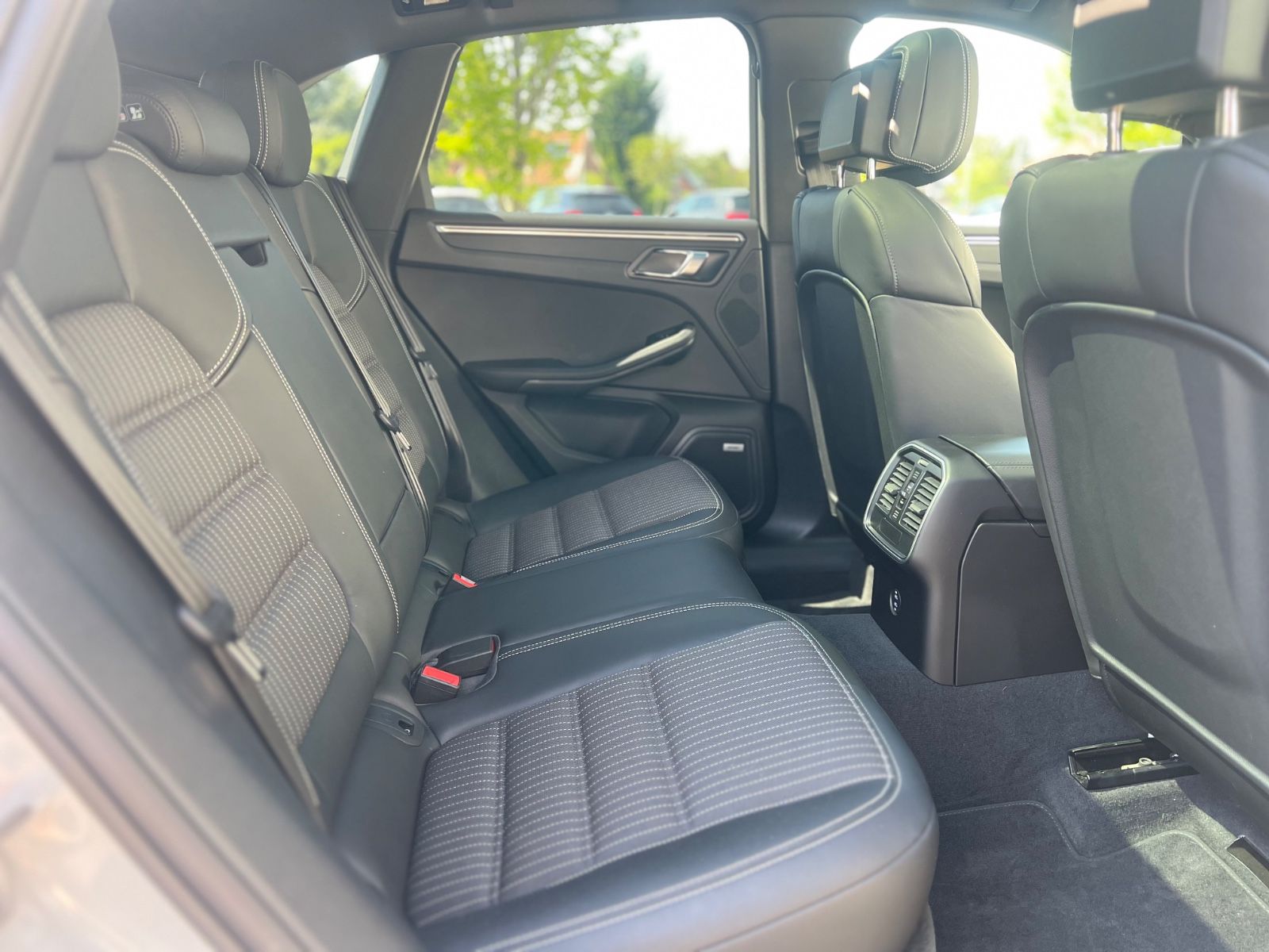 Porsche Macan T*SPORT-CHRONO*LUFTFED*PANO*APPROVED072028 foto 12
