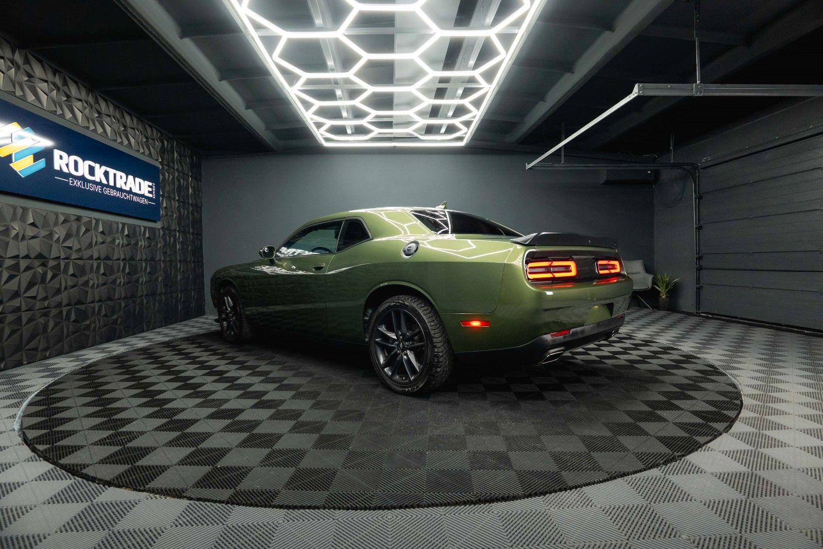 Fahrzeugabbildung Dodge Challenger 3.6 V6 4x4 GT SRT Styling *LED*19%*