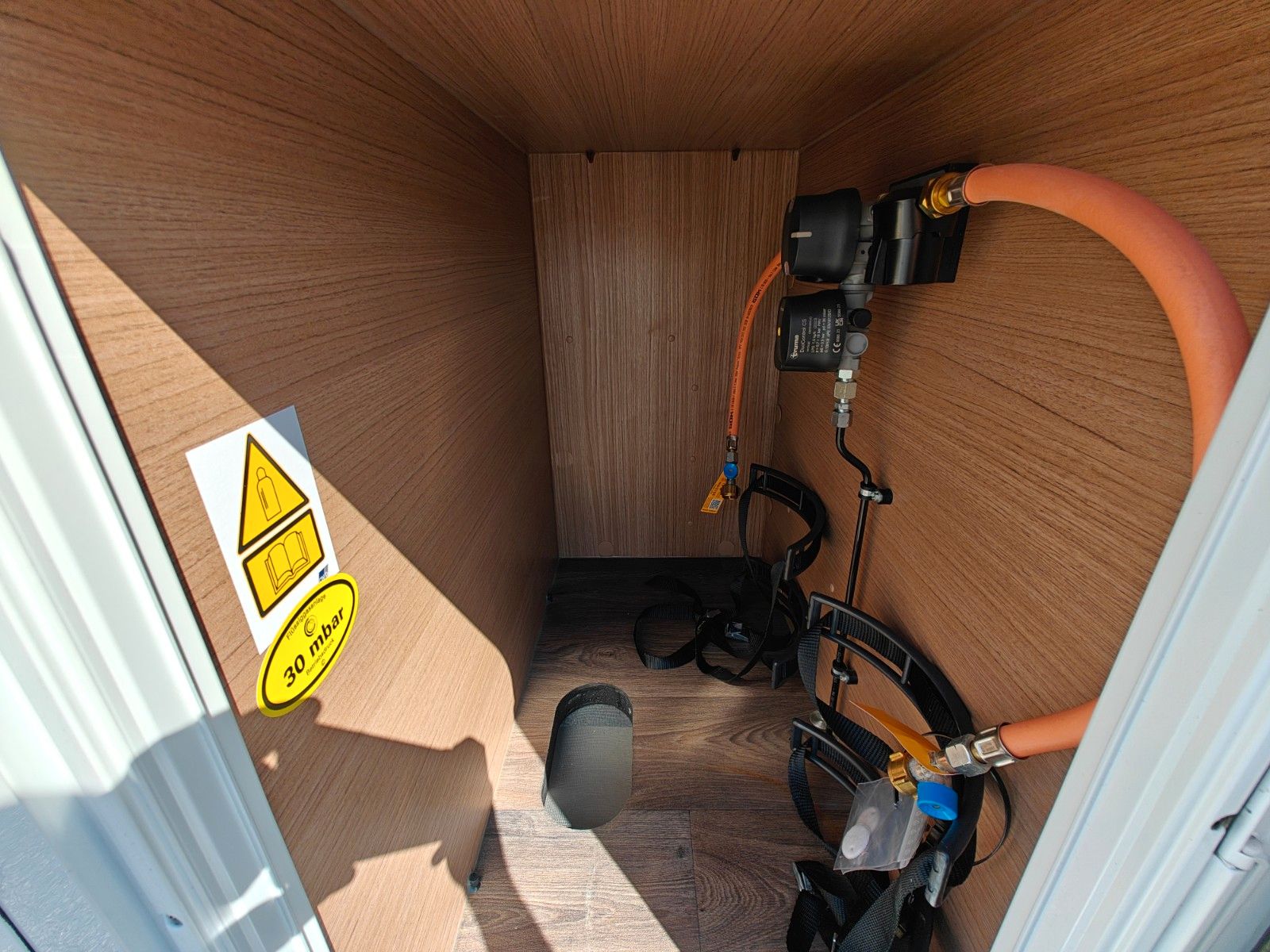 Fahrzeugabbildung Carado T-337 - Autom. SAT, TV, 4m Markise, Kamera -