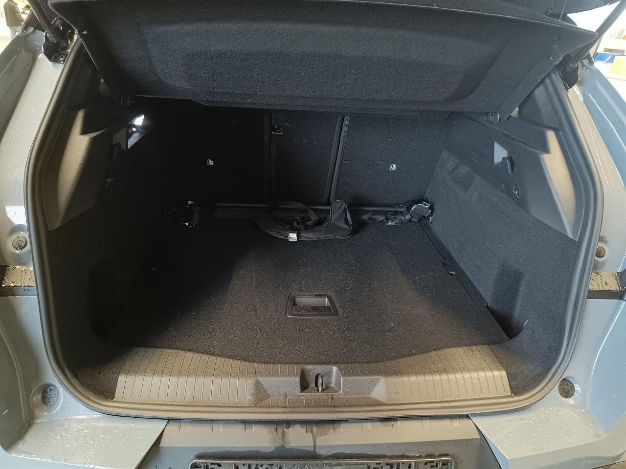 Fahrzeugabbildung Opel Grandland 1.2 48V Mild-Hybrid 100 kW GS