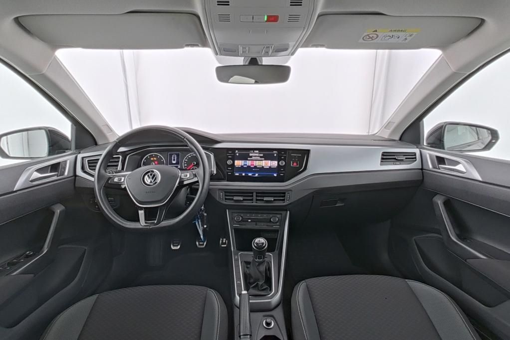 Volkswagen Polo Comfortline ACTIVE 1.0 TSI 70kW 5-Gang 4 Tü