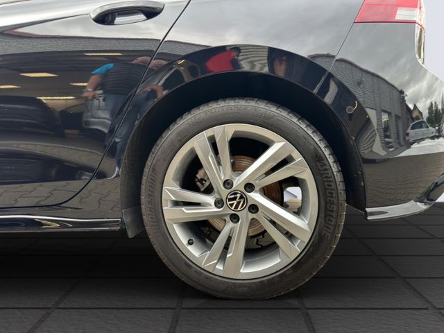 Golf 1.5 eTSI R-Line DSG 96kW LED Rückfahrkamera