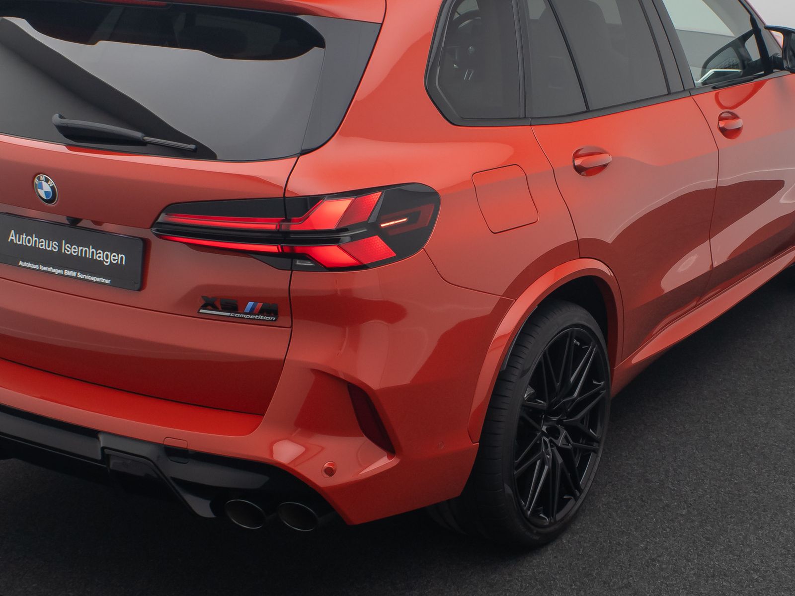 Fahrzeugabbildung BMW X5 M Competition Sky Lounge B&W Massage MegaVoll