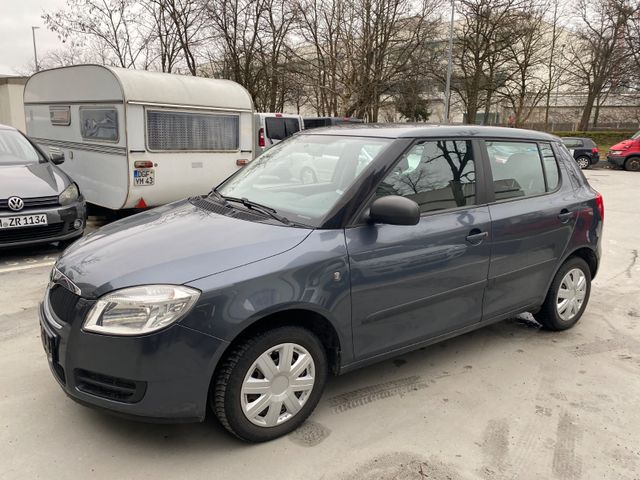 Skoda Fabia 1.2l Klima Tüv Neu tel.01708044052