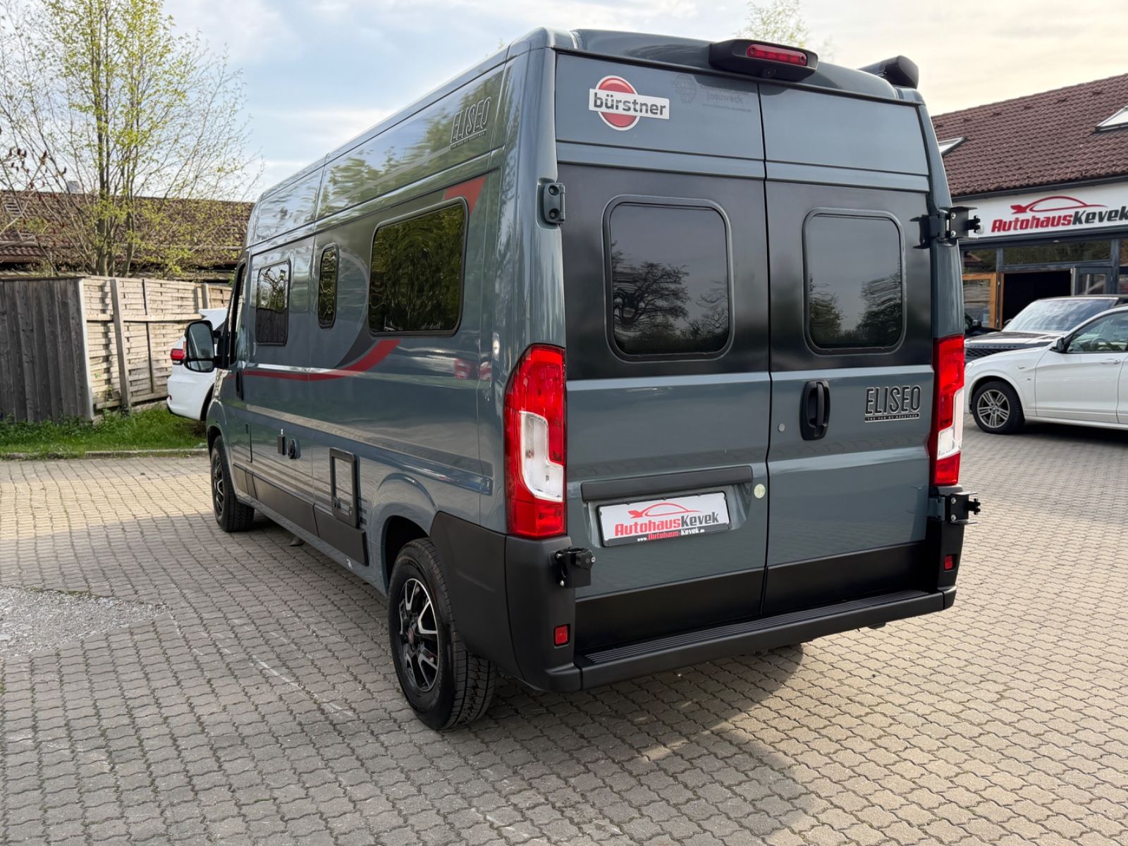 Fahrzeugabbildung Bürstner Eliseo C602|LUFTFAHRWERK|KAMERA|FACELIFT