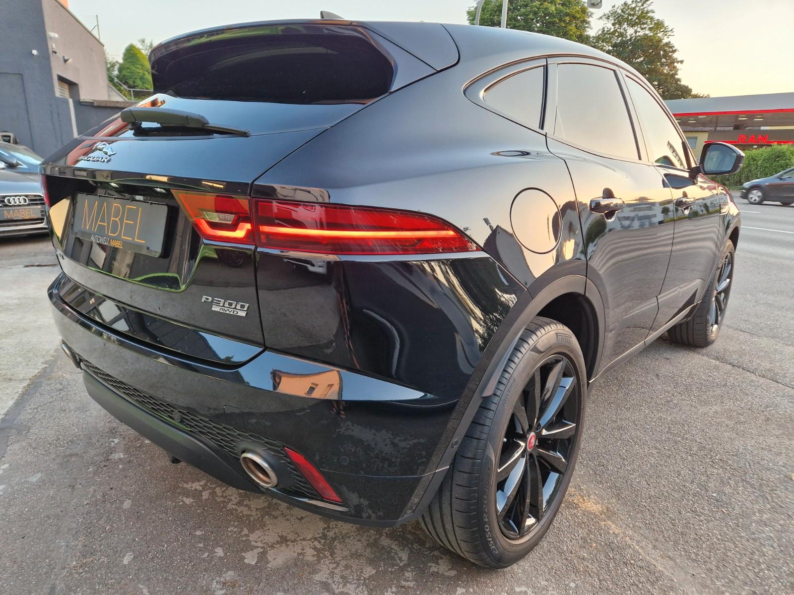 Jaguar E-Pace P300 R-Dynamic SE AWD +PANO+MERIDIAN+
