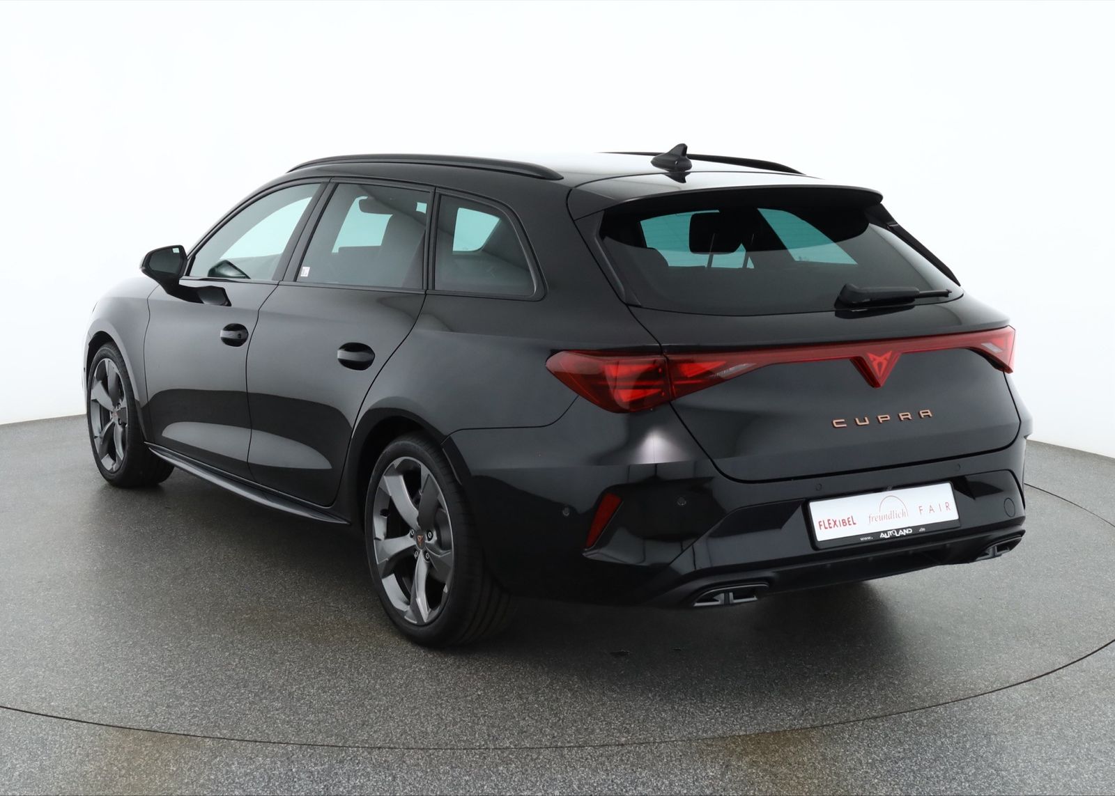 Cupra Leon ST 1.5TSI DSG LED ACC Navi Kamera imagem 3