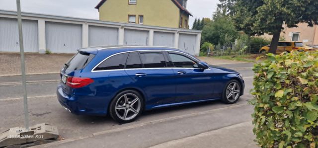 MERCEDES-BENZ C 220