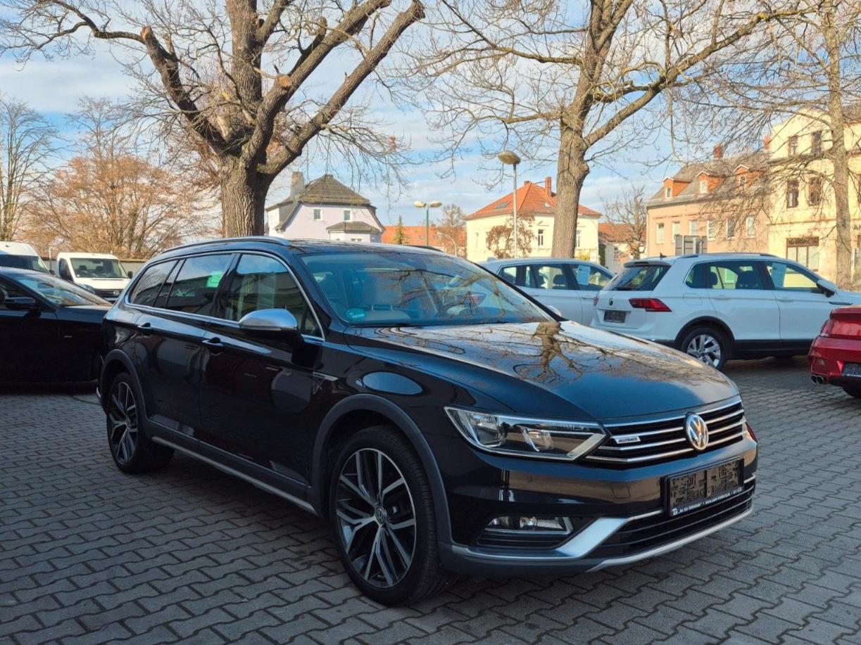 Volkswagen Passat  Alltrack,4x4,Leder,Standhzg,Panoram,Ahk