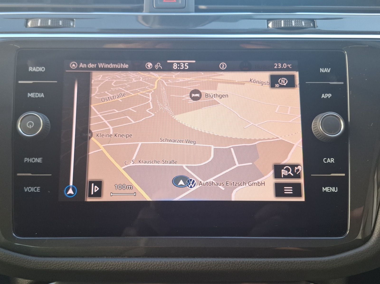 Fahrzeugabbildung Volkswagen Tiguan TSI Life LED Navi ACC PDC SHZ