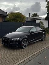 Audi AUDI A3 8V Limousine 2.0 TFSI Quattro 3x S... - Audi A3 8V mit Benzin-Antrieb