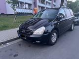 Kia Carnival - Kia Carnival aus 2007 mit Diesel-Antrieb