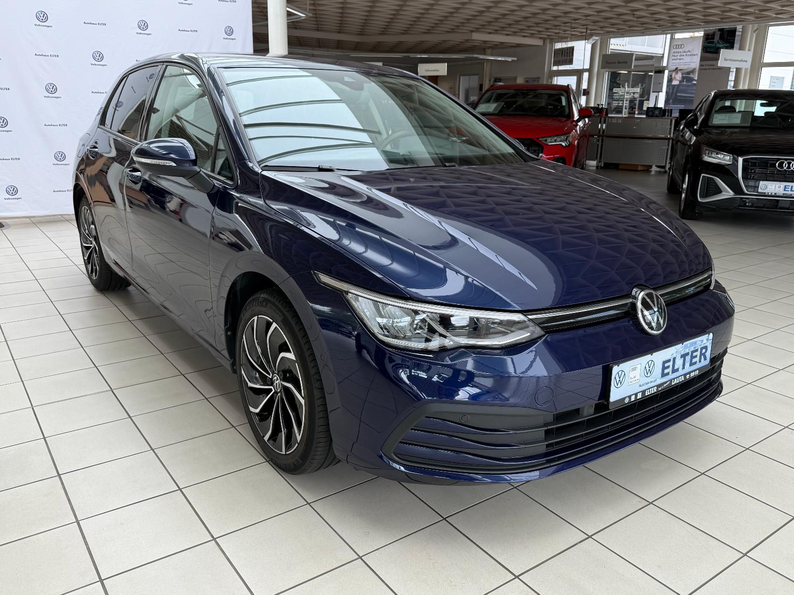 Volkswagen Golf VIII 1.5 eTSI DSG Life NAVI/RÜ-CAM/APP-CONN
